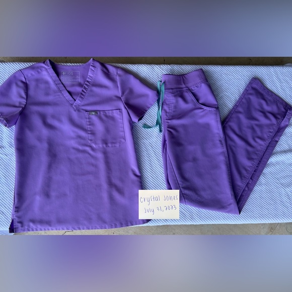 Figs Tops - COPY - Figs Scrub Set Women’s Lilac Dawn